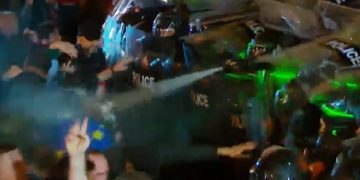 სპეცრაზმელებმა წიწაკის სპრეი გაუშვეს