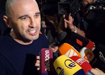 “სირაძემ წამიყვანა ადმინისტრაციაში, მაგრამ მესიჯი მოუვიდა და გზაში გადაიფიქრა” – ხაბეიშვილი