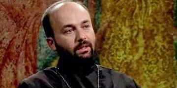 “SOS, მღვდელმოქმედება შეუჩერეს რუსული კანონის მოწინააღმდეგე არქიმანდრიტ მაკარი აბესაძეს” – ილია ჭიღლაძე