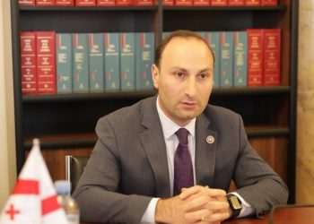 ,, ბრწყინვალე შვიდეულში მაინც მოერიდეთ სიცრუის გავრცელებას” – რას წერს ანრი ოხანაშვილი