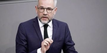 ,, მე ვეწვევი ევროპის ნამდვილ დედაქალაქს, თავისუფლებისა და დემოკრატიის ქალაქს: თბილისს!” – მაიკლ როთი