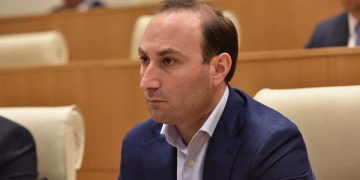 სამწუხაროა, როდესაც ვენეციის კომისიამ მძიმე რეპუტაციულ მდგომარეობაში ჩაიყენა თავისი თავი – ანრი ოხანაშვილი