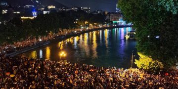 ხვალ, 22 საათიდან, გავათენოთ საქართველოსთვის – გზავნილები ევროპის მოედანიდან