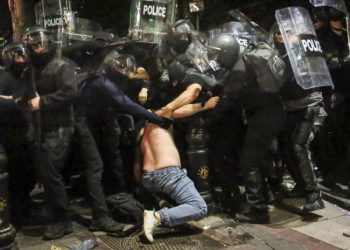 “შეწყვიტეთ მშვიდობიანი პროტესტის წინააღმდეგ ძალის უკანონოდ გამოყენება” – Amnesty International “ოცნებას”