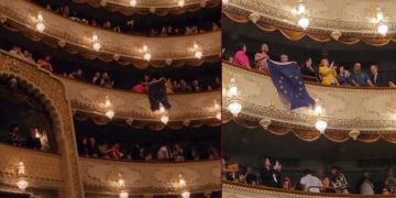 არა რუსულ კანონს ! – პროტესტი ოპერისა და ბალეტის თეატრის დარბაზში, სადაც მთავრობის წევრებიც იმყოფებიან