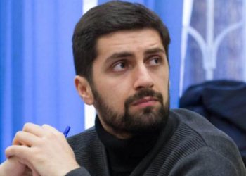 ლაშა დიაროვიც გამოკითხვაზე დაიბარეს – “ადვოკატის გარეშე ფეხი არ შედგათ პოლიციის შენობაში”