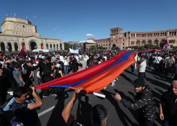 სომხეთში საპროტესტო აქციები გრძელდება – ერევანში, რესპუბლიკის მოედანზე, პოლიციაა მობილიზებული