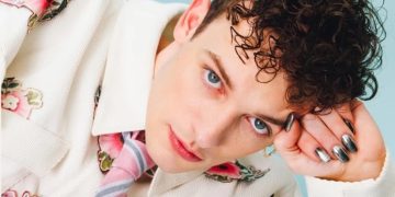 „თავს არც კაცად მივიჩნევ და არც ქალად“ – „ევროვიზიის“ გამარჯვებული