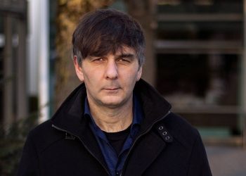 “ადამიანები ჩვენ იმიტომ კი არ ვართ, რომ IQ გვაქვს, ადამიანებად ჩვენ გვქმნის ემპათია. როგორ შეიძლება, ასეთმა გზამ კატასტროფისკენ არ მიგიყვანოს?!” – გია დვალი