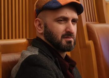 „ასეთი იყო ის დღეები. და ის ღამე, 21 მაისის. და დილაც. რომლის გამეორებაც აღარ მინდოდა“ – გიორგი კეკელიძე