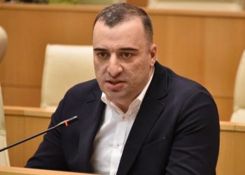 „თუ ადრე სხვის საძინებლებში და სახლებში ამონტაჟებდნენ ფარულ კამერებს, ახლა საკუთარ სახლებში აკეთებენ იგივეს“ – რატი იონათამიშვილი