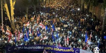 ხალხის ნაკადი არ წყდება – ვიდეო