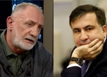 “სასამართლოზე იმუქრებოდა და იგინებოდა, “ფარჩაკები” გვიწოდა” – სააკაშვილის ადვოკატები ხაინდრავას დაჯარიმებას ითხოვენ