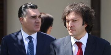 კობახიძე და დარჩიაშვილი ირანის პრეზიდენტის დაკრძალვაზე გაემგზავრნენ
