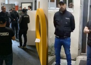 ჩხრეკა და დაკავებები სარეკლამო კომპანიაში – პოლიციას არ განუმარტავს ჩხრეკის მიზეზი