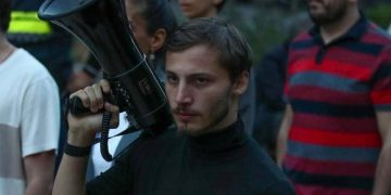 აქტივისტ ლუკა შველიძეს თავს დაესხნენ