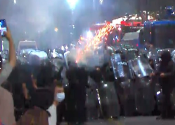 გუშინ აქციაზე 63 მშვიდობიანი მოქალაქე დააკავეს