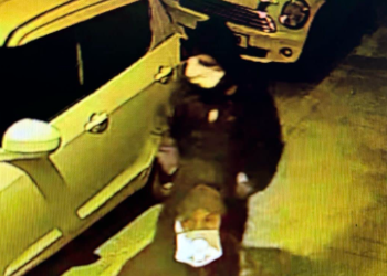 “პირბადეს ამოფარებული ვაჟკაცები” – მოძალადეები გირჩი/დროას ოფისთანაც იმყოფებოდნენ