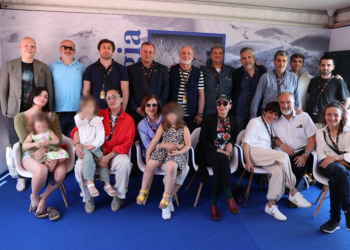 კანის კინოფესტივალზე ოჯახის წევრები “საკუთარი ხარჯებით” წაიყვანეს – ბაჩო ოდიშარია