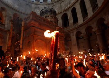 მართლმადიდებელი სამყარო დღეს იერუსალიმში, მაცხოვრის საფლავზე, ცეცხლის გარდამოსვლას დაელოდება