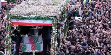 ავიაკატასტროფაში დაღუპული ირანის პრეზიდენტის სამგლოვიარო ცერემონია თეირანში მიმდინარეობს