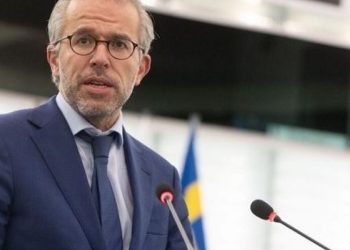 ევროკომისიასა და EU-ს ქვეყნებს მოვუწოდებ, დაუყოვნებლივ მოამზადონ სანქციები ივანიშვილის, კობახიძისა და პაპუაშვილის წინააღმდეგ – როიტენი