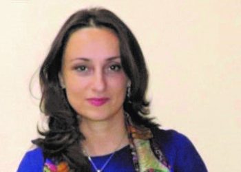 რუსთაველის ფონდს თავზე “ლაფი” დაასხა – რუსთაველის ფონდის თანამშრომელი დირექტორზე