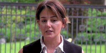“თუ არ “მიაყენებს”, ქმარ–შვილს სართხე დაემუქრებაო” – დახვედრა, ჩხრეკა, მუქარის ზარები