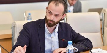 ვენეციის კომისია კატეგორიულად ურჩევს მთავრობას არსებული კანონის გაუქმებას – ვახუშტი მენაბდე