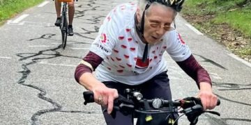 82 წლის ბრიტანელმა ღაზის დასახმარებლად ველომარათონი მოაწყო