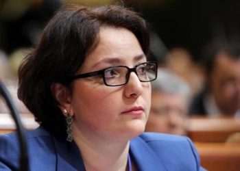 „იქნებ გაახილოთ თვალები, მოწყდეთ იმედს და პოსტივის და თავად იკითხოთ, რაშია საქმე? როგორ შეიძლება?“ – თინა ხიდაშელი
