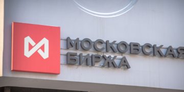 მოსკოვის საფონდო ბირჟა დიდმა ბრიტანეთმაც დაასანქცირა