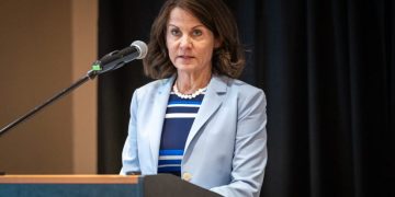 ადამიანებს, რომლებსაც აქვთ ვიზა, ეცნობათ, რომ ის ვალიდური აღარაა – რობინ დანიგანი