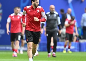 ,, კვარაცხელიამ თამაშის შემდეგ პირდაპირ თქვა, რომ ის თავის ადგილზე არ თამაშობს” – ირაკლი ჟვანია