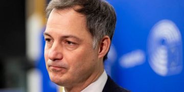 არჩევნებში მარცხის გამო ბელგიის პრემიერმინისტრი თანამდებობას ტოვებს