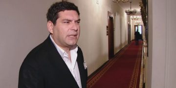 “მეილზე შეტყობინება არავის მისვლია და ეტყობა, ცხენებით გამოუშვეს” – დავითულიანი ამერიკულ სანქციებზე