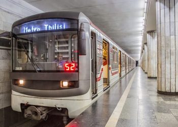 მეტროსადგურ ვაჟა-ფშაველაზე ლიანდაგებში გადავარდნილი მოქალაქე მაშველებმა ამოიყვანეს, ის კლინიკაშია გადაყვანილი