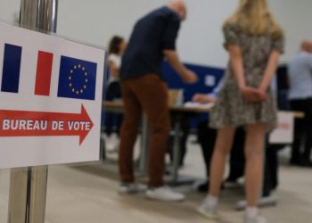 საფრანგეთში ვადამდელი საპარლამენტო არჩევნები მიმდინარეობს