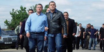 “გივი თარგამაძესთან ჩახუტებული თვით ბექა ოდიშარია – უტიფრობის მასშტაბი რომ გავიაზროთ…” – ჯანგირაშვილი