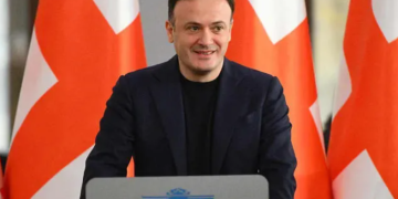 ოპოზიციაში უბედურების ზარმა ჩამოჰკრა, ჩემი ხაბე დამიჩაგრეს, აღარ არის თავმჯდომარე, ხაბე, გამაგრდი, მე შენ გვერდით ვარ – ირაკლი ზარქუა