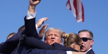 დონალდ ტრამპს სიტყვით გამოსვლისას ესროლეს