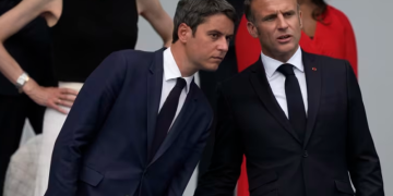 მაკრონმა საფრანგეთის პრემიერს თანამდებობის დატოვების შესახებ განცხადება დაუკმაყოფილა