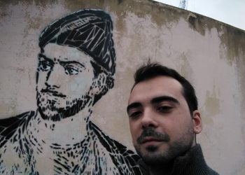 ,, გზაზე წამაქციეს და ასფალტზე დამაგდეს… მანქანის უკანა სავარძელზე ძალით ჩამაგდეს და ხელი გადამიგრიხეს” – პოლიციას კიდევ ერთი მოქალაქე ამხელს