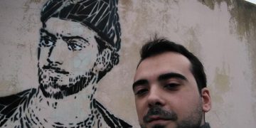 ,, გზაზე წამაქციეს და ასფალტზე დამაგდეს… მანქანის უკანა სავარძელზე ძალით ჩამაგდეს და ხელი გადამიგრიხეს” – პოლიციას კიდევ ერთი მოქალაქე ამხელს