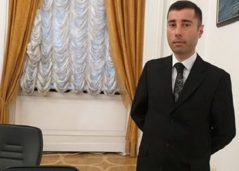 მოსამართლის ცოლის რუსული კავშირები – რა წერია ვასილ როინიშვილის დეკლარაციაში