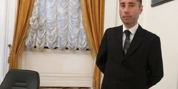 მოსამართლის ცოლის რუსული კავშირები – რა წერია ვასილ როინიშვილის დეკლარაციაში