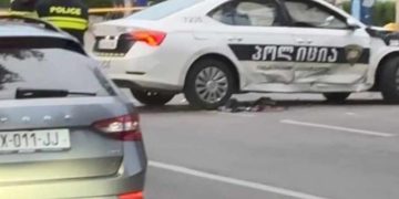 დააკავეს პირი, რომელიც იღებდა როგორ გადაუკეტა პატრულმა ბაიკერს გზა