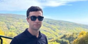 ვინ იყო ახალგაზრდა მამაკაცი, რომელიც ასხის მთაზე მოკლეს