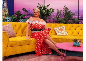 “ჩემი ასაკის ქალები დანევროზებულები, გაგიჟებულები… ჯერ ტირიან, რომ არ მოწონთ, მერე ტირიათ, რომ მოწონთ” – მოროშკინა