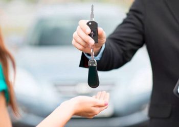 რას უნდა მიაქციო ყურადღება მანქანის ქირაობისას, რომ არ გახდე თაღლითობის მსხვერპლი?